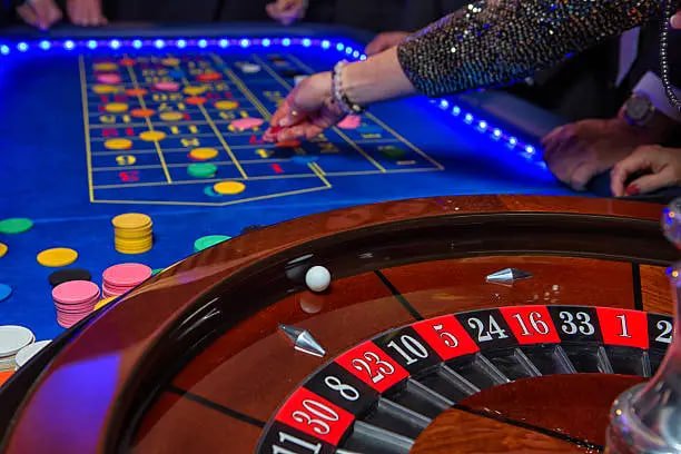 Live Roulette ဂိမ်း Wheel Spin ဖြင့်